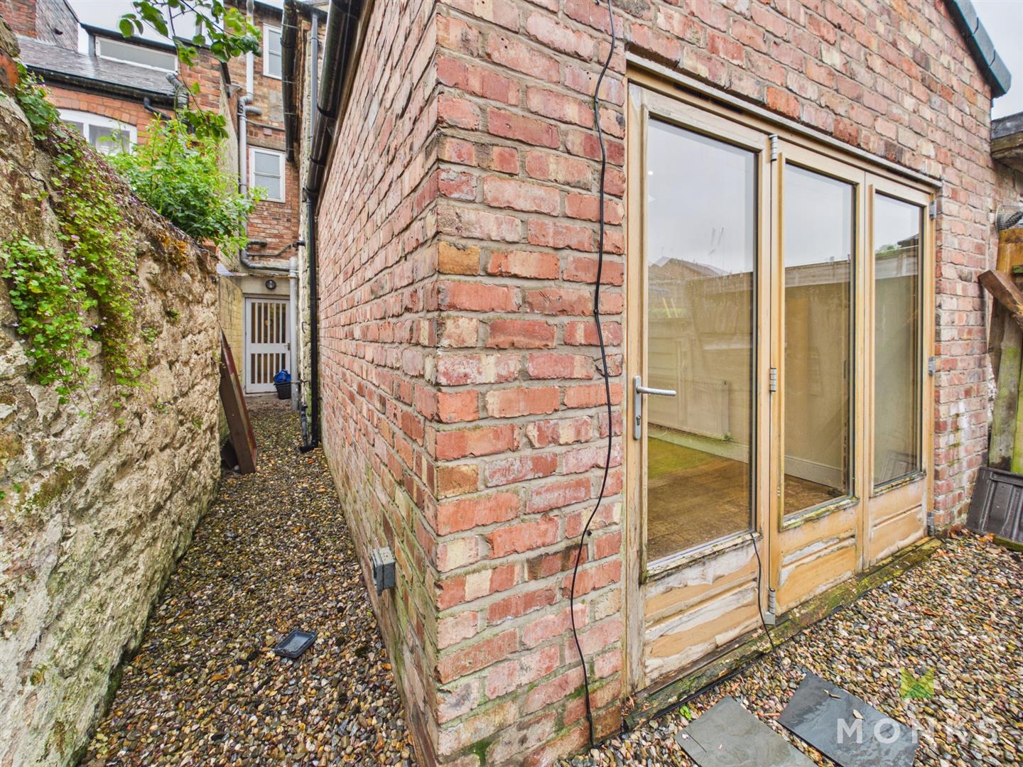 35 Upper Brook Street, Oswestry, SY11 2TG For Sale
